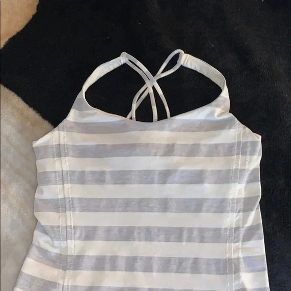 Lululemon free to be tank - Picture 7 of 12